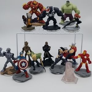 Wii U Disney Infinity 2.0 Lot Star Wars and Marvel Figures, Crystals & Cards